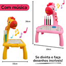 Mesa Projetora Lousa Mágica Infantil Brinquedo de Desenhar Pintar Colorir Acompanha Desenho Projetor