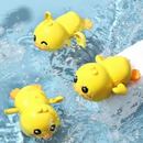Brinquedo de Banho Tartaruguinha A Corda Que Nada Sozinha Água Banheira E Piscina Bebê